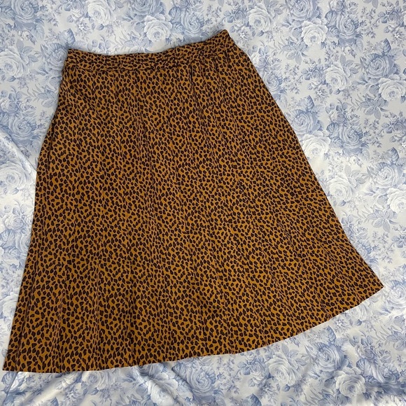 Vintage Leopard Pleated High Waisted Mini Skirt Made in USA Elastic Waist Tan - Picture 4 of 7